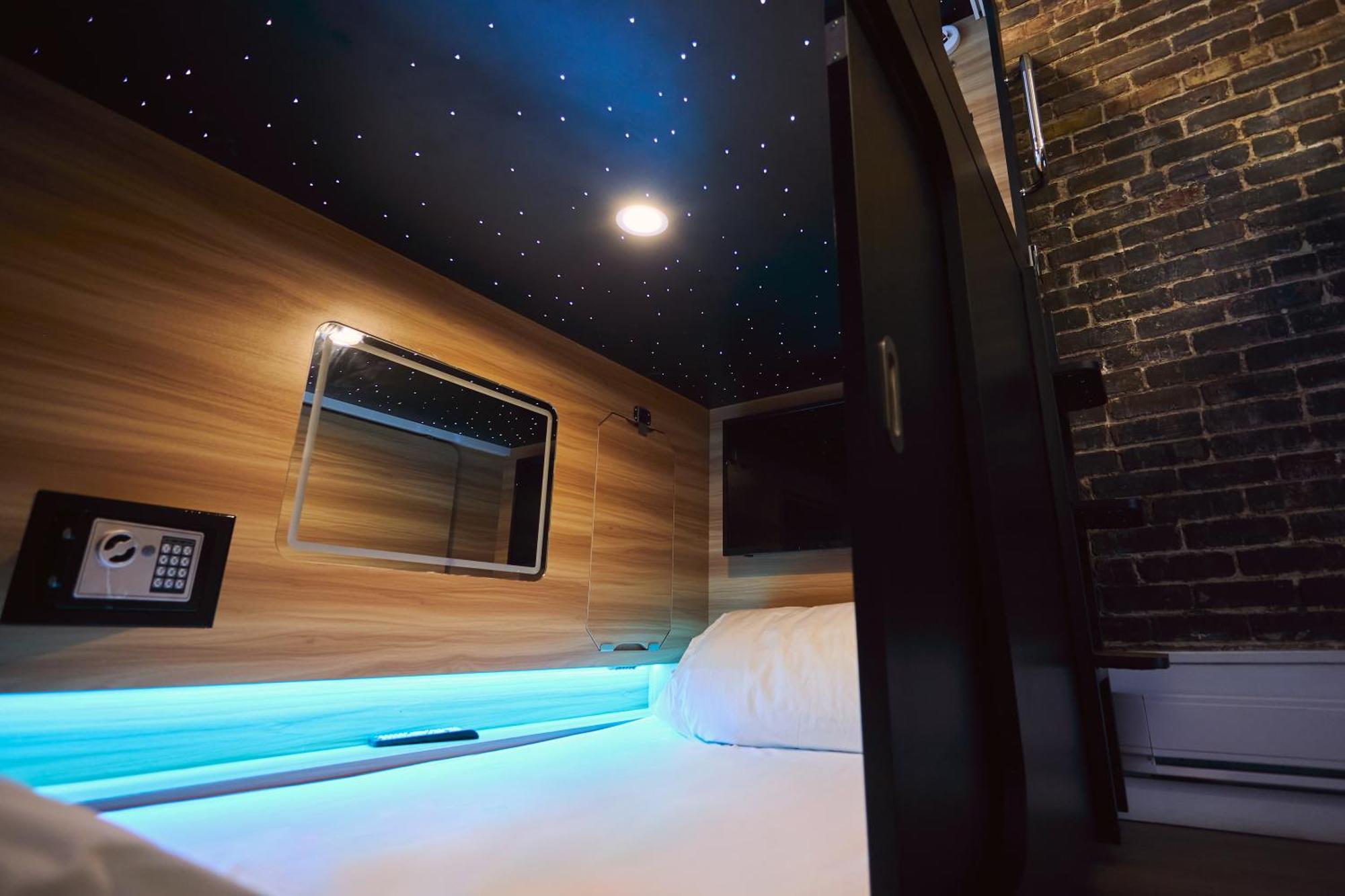 Pod Hotel Montréal Buitenkant foto